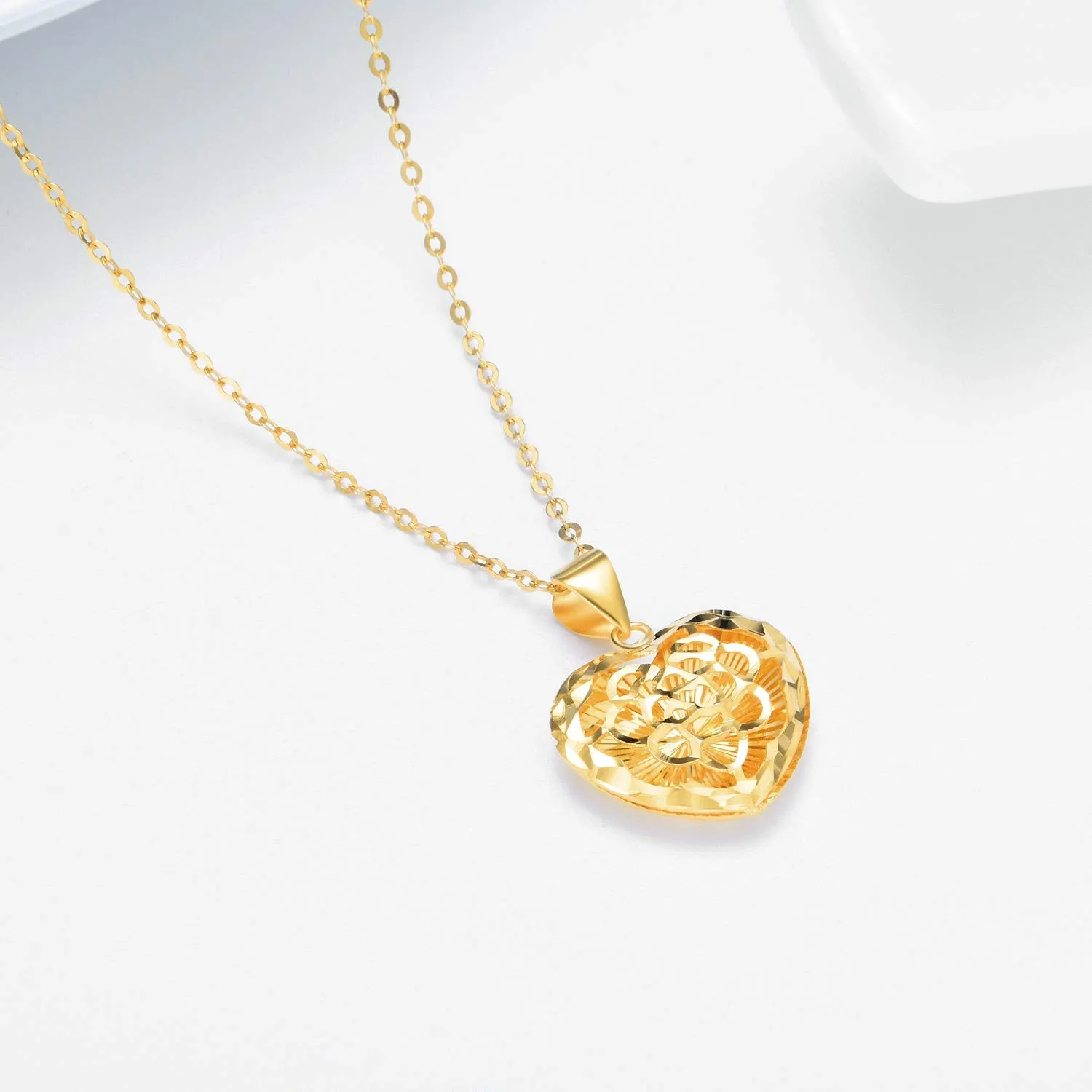 18K Gold Heart Necklace for Women, Yellow Gold Chain with Flower Heart Pendant