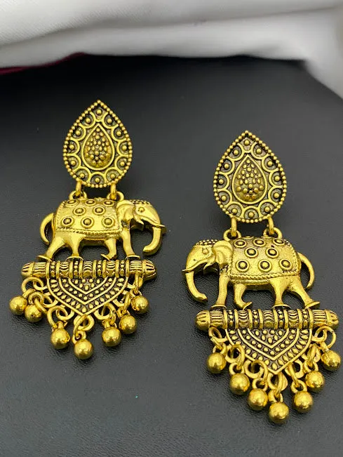 Elegant Antique Gold Elephant Design Pearl Hanging Earrings