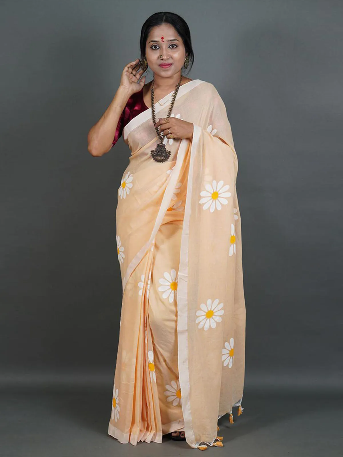 Odette Beige Printed Cotton Saree With Unstitched Blouse For Women