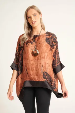 Saloos Chic Silk-Look Top with Necklace